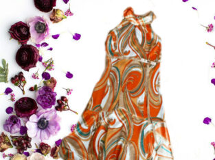 Платье женское цветное под атлас в принт с воланом